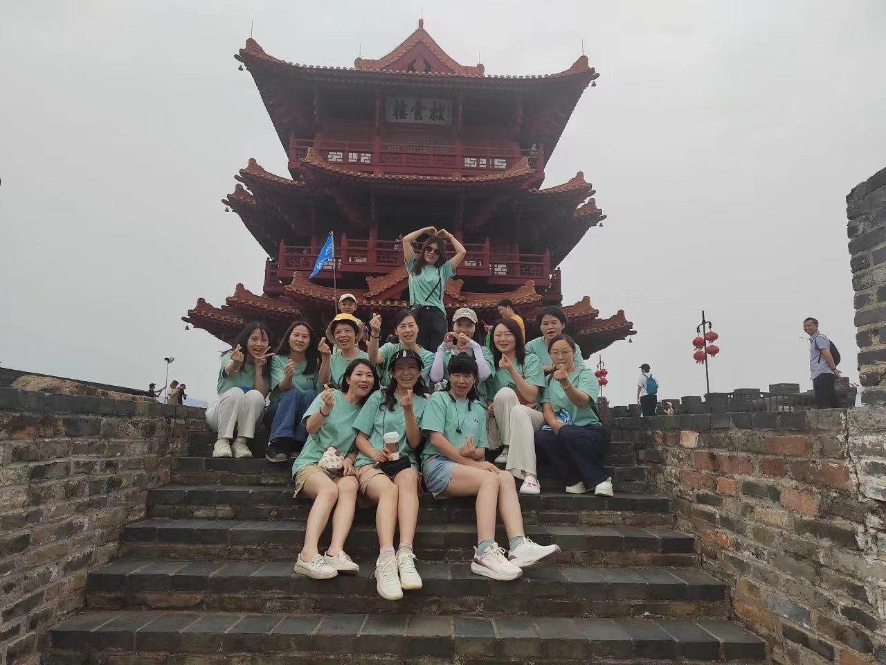 c910fa46cab86ba9cfabe09d5d0fba4.jpg